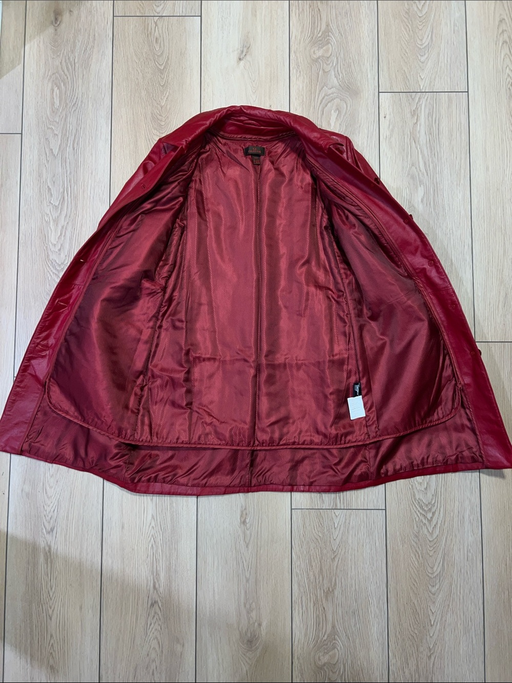 Danier Red Leather Button-Front Trench Coat - Picture 8 of 16